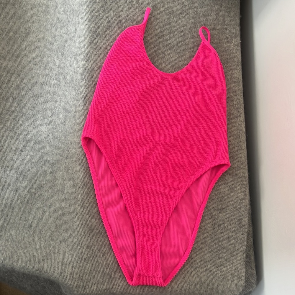 Good American Swimsuit, Sz 3/4 neon pink with cool texture. - Picture 7 of 13